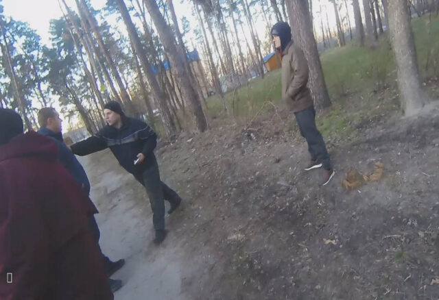мужчина напал с монтировкой на Мунварту
