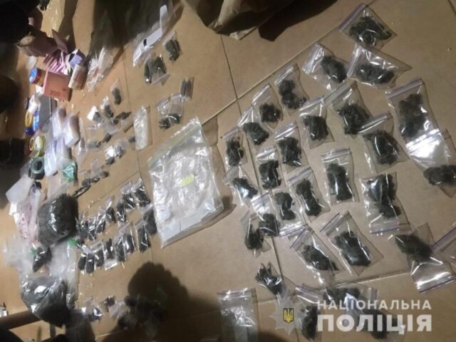 В Ирпене задержали студентов, торговали наркотиками в телеграмм