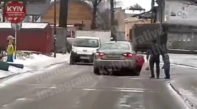 В Коцюбинском водитель сбил 3-летнего ребенка и скрылся